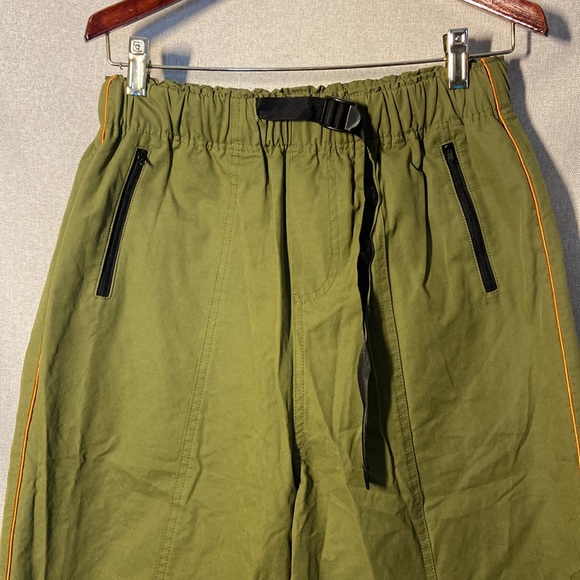 Re-pre the -tint corp. Unisex Olive pants. New - Picture 2 of 9